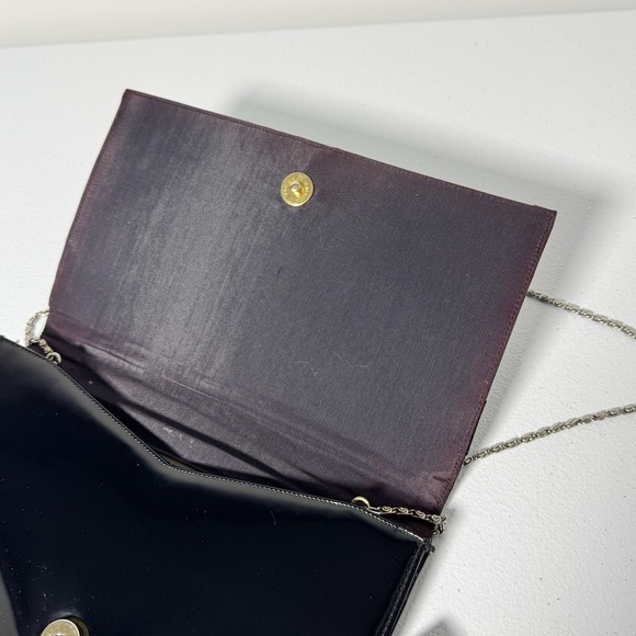 Vintage Black Patent Finish Vinyl Envelope Clutch Handbag Chain Strap - Picture 12 of 16